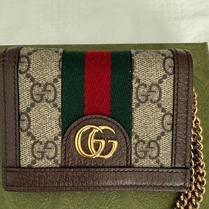 Gucci GG Supreme Canvas Wallet with Chain